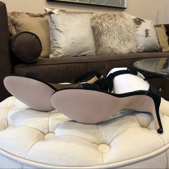 Ann Taylor - Demi Suede Sandal - Sz 7.5 - Picture 4 of 4